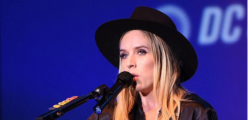 ZZ Ward